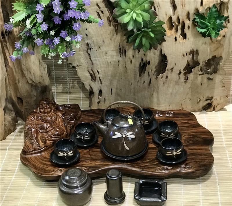 Bộ ấm chén men kim sa khắc chuồn