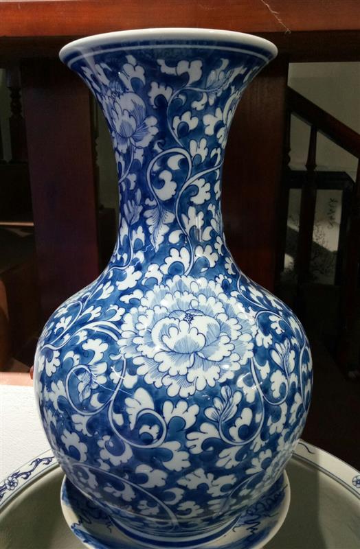 Lọ tỏi vẽ kỹ hoa dây cổ - H.45