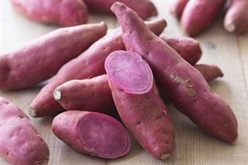 10 thực phẩm không nên bỏ qua khi chuyển mùa